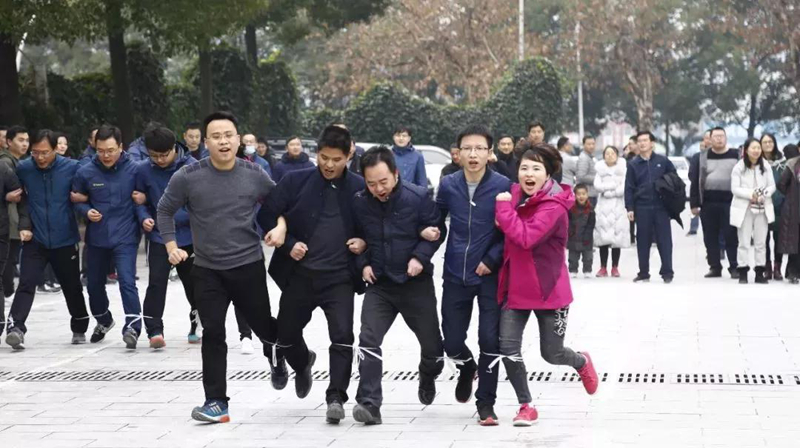 宜化集團(tuán)舉辦2019年迎新春職工運(yùn)動會(圖3) 宜化集團(tuán)舉辦2019年迎新春職工運(yùn)動會(圖3)