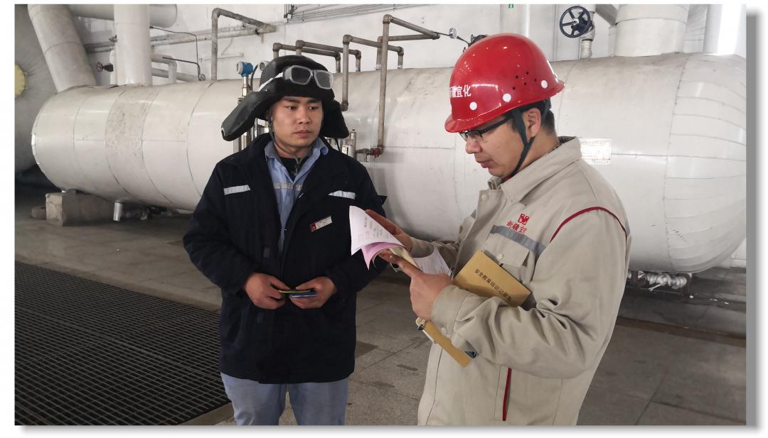 集團安環(huán)部督導(dǎo)小組奔赴新疆宜化開展工作(圖2) 集團安環(huán)部督導(dǎo)小組奔赴新疆宜化開展工作(圖2)