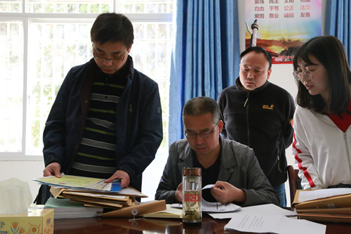 湖北省應(yīng)急管理廳到礦業(yè)公司開展專項(xiàng)執(zhí)法檢查(圖1) 湖北省應(yīng)急管理廳到礦業(yè)公司開展專項(xiàng)執(zhí)法檢查(圖1)