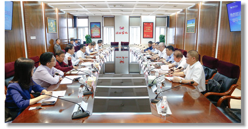 宜化集團(tuán)與江蘇省港口集團(tuán)簽訂戰(zhàn)略合作協(xié)議(圖2) 宜化集團(tuán)與江蘇省港口集團(tuán)簽訂戰(zhàn)略合作協(xié)議(圖2)