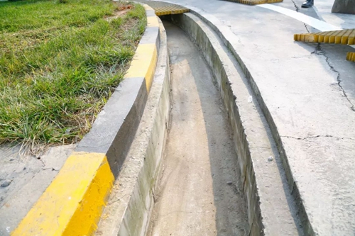 熱火朝天！集團(tuán)總部140余人到股份公司氯堿分廠開(kāi)展勞動(dòng)(圖6)