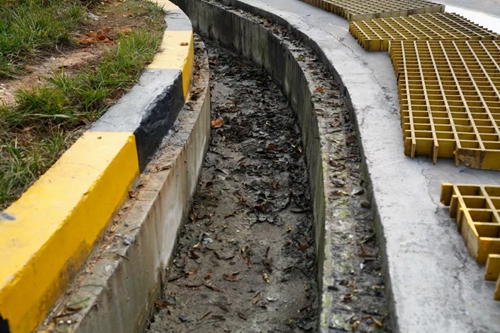 熱火朝天！集團(tuán)總部140余人到股份公司氯堿分廠開(kāi)展勞動(dòng)(圖5)