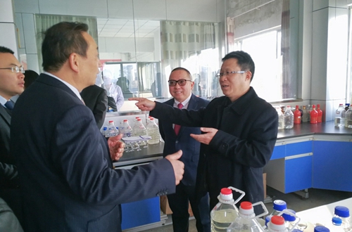 王大真帶隊到金沙酒業(yè)調(diào)研并指導2020年預算工作(圖2) 王大真帶隊到金沙酒業(yè)調(diào)研并指導2020年預算工作(圖2)