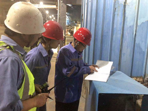 王大真“四不兩直”夜查股份公司(圖2) 王大真“四不兩直”夜查股份公司(圖2)