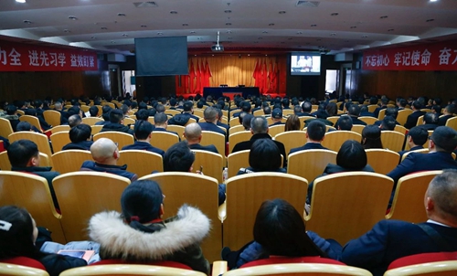 營(yíng)銷系統(tǒng)召開黨風(fēng)廉政教育專題會(huì)(圖2) 營(yíng)銷系統(tǒng)召開黨風(fēng)廉政教育專題會(huì)(圖2)