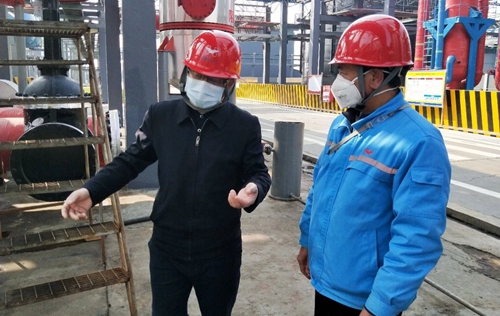 王大真到股份公司現(xiàn)場(chǎng)檢查疫情防控及安全生產(chǎn)情況(圖3) 王大真到股份公司現(xiàn)場(chǎng)檢查疫情防控及安全生產(chǎn)情況(圖3)