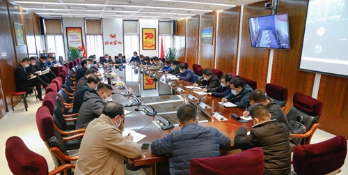 集團(tuán)傳達(dá)學(xué)習(xí)市委專(zhuān)題研究宜化工作會(huì)議精神(圖1) 集團(tuán)傳達(dá)學(xué)習(xí)市委專(zhuān)題研究宜化工作會(huì)議精神(圖1)