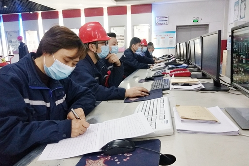 雙環(huán)公司傳遞壓力激發(fā)動力深挖潛力 全面推進降本增效(圖1) 雙環(huán)公司傳遞壓力激發(fā)動力深挖潛力 全面推進降本增效(圖1)