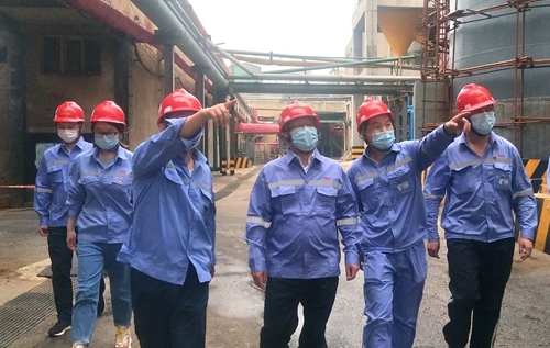 王大真到雙環(huán)公司現(xiàn)場檢查工作(圖3) 王大真到雙環(huán)公司現(xiàn)場檢查工作(圖3)