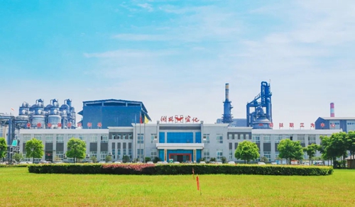 在修舊利廢中大顯身手(圖3) 在修舊利廢中大顯身手(圖3)