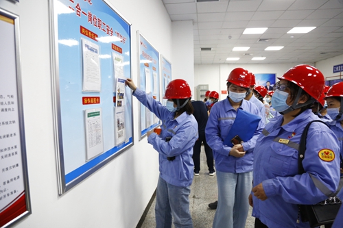 集團組織開展“三在工程”現(xiàn)場觀摩活動(圖2) 集團組織開展“三在工程”現(xiàn)場觀摩活動(圖2)