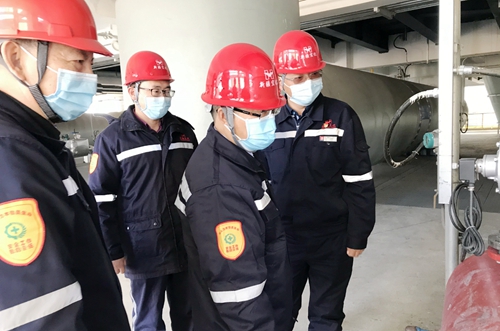 王大真到新疆宜化、新疆宜化礦業(yè)走訪慰問干部職工(圖4)