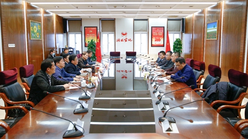 上海雅仕董事長(zhǎng)孫望平一行到訪宜化集團(tuán)(圖1)