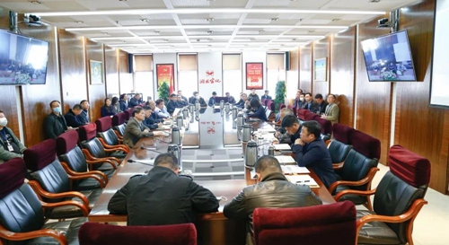 集團(tuán)召開第一季度效益分析總結(jié)會(huì)(圖1) 集團(tuán)召開第一季度效益分析總結(jié)會(huì)(圖1)
