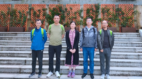 集團(tuán)組織技術(shù)專家及優(yōu)秀職工開展療休養(yǎng)活動(dòng)(圖2) 集團(tuán)組織技術(shù)專家及優(yōu)秀職工開展療休養(yǎng)活動(dòng)(圖2)