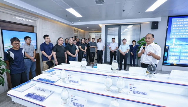 季戊四醇專精特新客戶到宜化集團參觀交流(圖2) 季戊四醇專精特新客戶到宜化集團參觀交流(圖2)