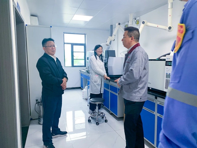 王大真深入基層一線和項目現(xiàn)場走訪慰問(圖2) 王大真深入基層一線和項目現(xiàn)場走訪慰問(圖2)