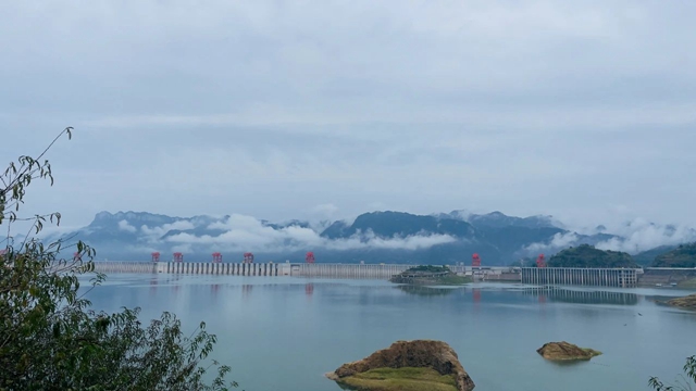 集團(tuán)組織湖北省外單位職工代表開展宜昌行(圖4) 集團(tuán)組織湖北省外單位職工代表開展宜昌行(圖4)