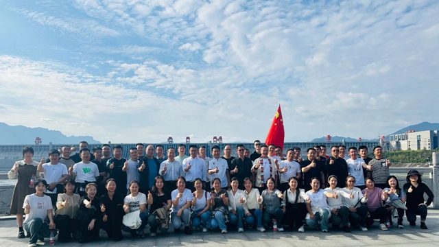 集團(tuán)組織湖北省外單位職工代表開展宜昌行(圖5) 集團(tuán)組織湖北省外單位職工代表開展宜昌行(圖5)