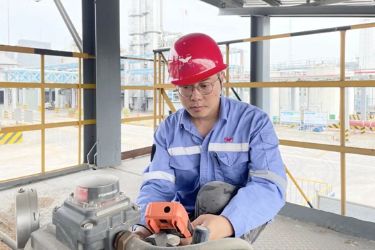 股份公司胡文杰，湖北產(chǎn)業(yè)工匠人才！(圖1)