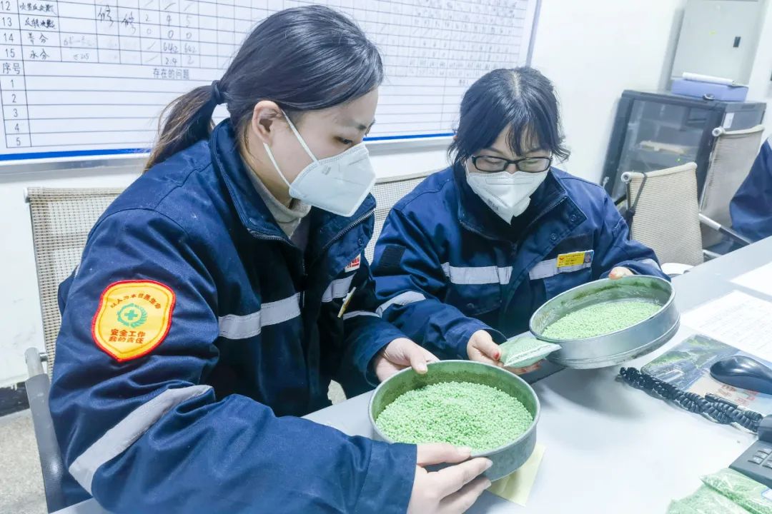 再添新成員！股份公司聚谷氨酸二銨成功下線(圖3)