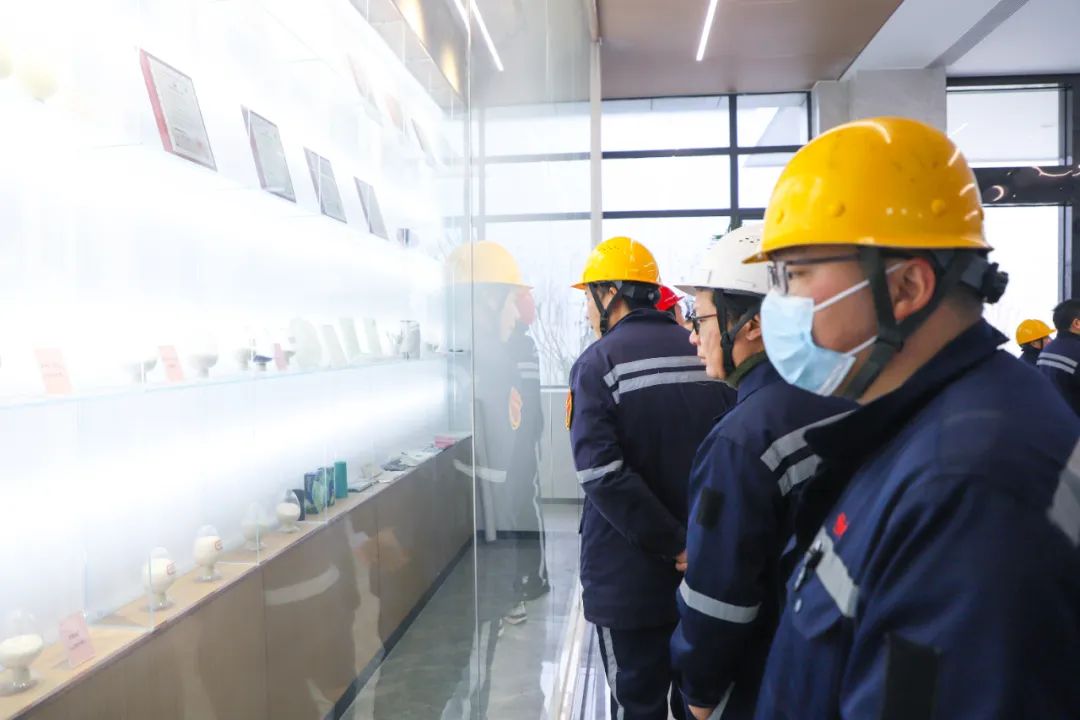 凝聚奮進(jìn)力量，股份公司干部職工參觀田家河新項(xiàng)目(圖4)