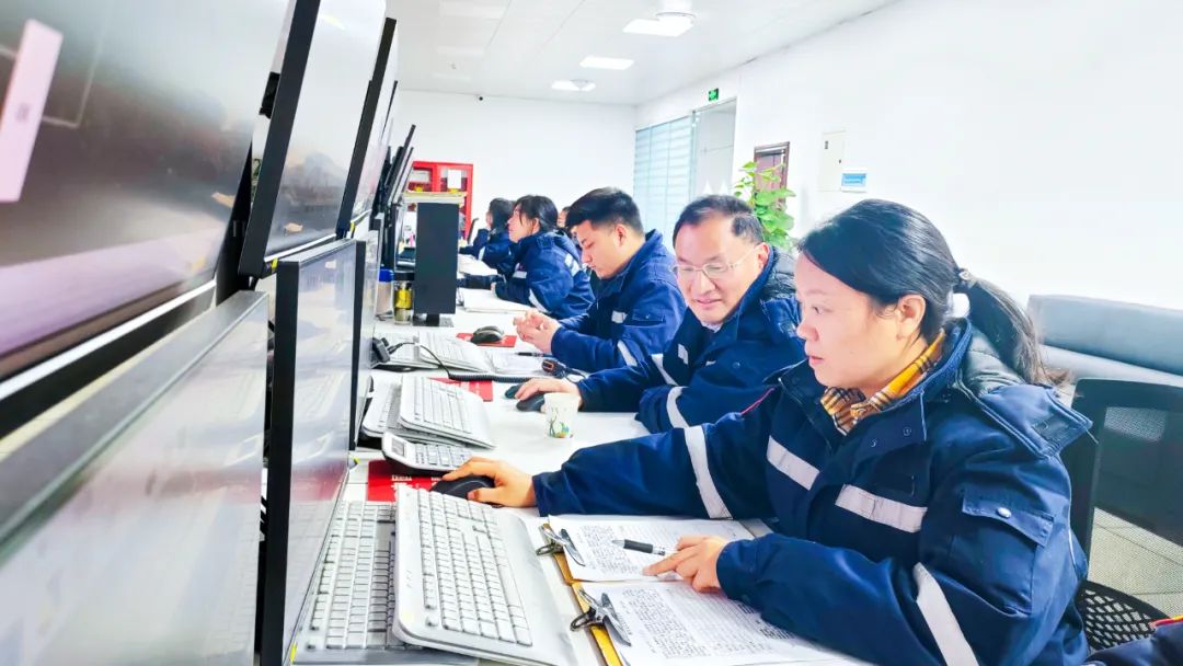 楚星公司：產(chǎn)品研發(fā)步履不停，消光三型樹脂順利下線(圖3)