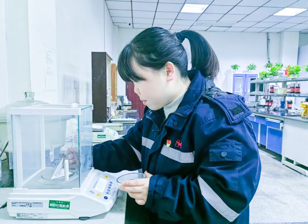 【宜化榜樣】松滋肥業(yè)周春玲：勤于學，善于思，敏于行(圖4)