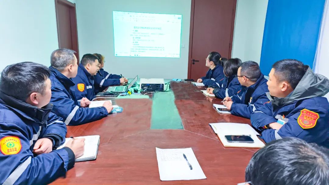 楚星公司生產(chǎn)技術(shù)黨支部：瞄準(zhǔn)“靶點”發(fā)力，織密監(jiān)督網(wǎng)絡(luò)(圖3)