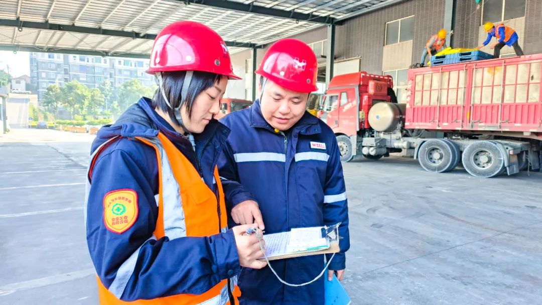 楚星公司生產(chǎn)技術(shù)黨支部：瞄準(zhǔn)“靶點”發(fā)力，織密監(jiān)督網(wǎng)絡(luò)(圖4)