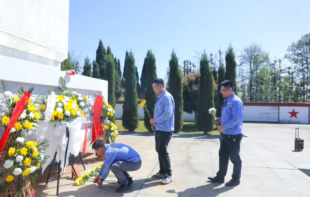 傳承紅色基因賡續(xù)紅色血脈！松滋肥業(yè)開展清明祭英烈主題黨日活動(dòng)(圖4)