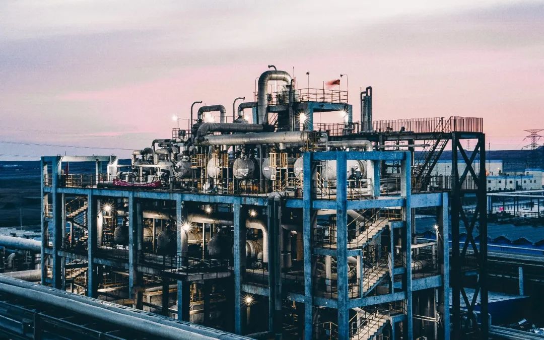 夜幕下的新疆宜化，有著別樣風(fēng)情(圖3)