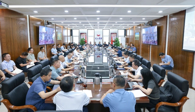 集團(tuán)黨委傳達(dá)學(xué)習(xí)習(xí)近平總書(shū)記重要講話精神 研究部署安全生產(chǎn)工作(圖1) 集團(tuán)黨委傳達(dá)學(xué)習(xí)習(xí)近平總書(shū)記重要講話精神 研究部署安全生產(chǎn)工作(圖1)