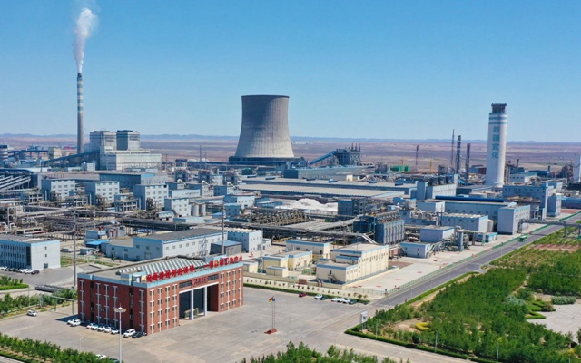 新疆宜化尿素裝置顆粒冷卻器正式投運(yùn)(圖1) 新疆宜化尿素裝置顆粒冷卻器正式投運(yùn)(圖1)