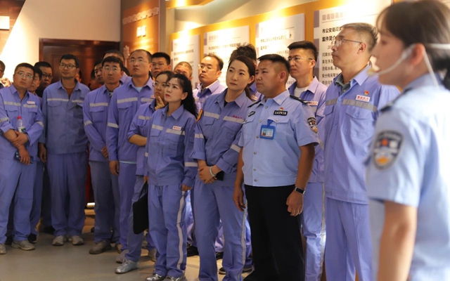 聯(lián)化公司開(kāi)展警示教育筑牢廉潔防線(圖1)