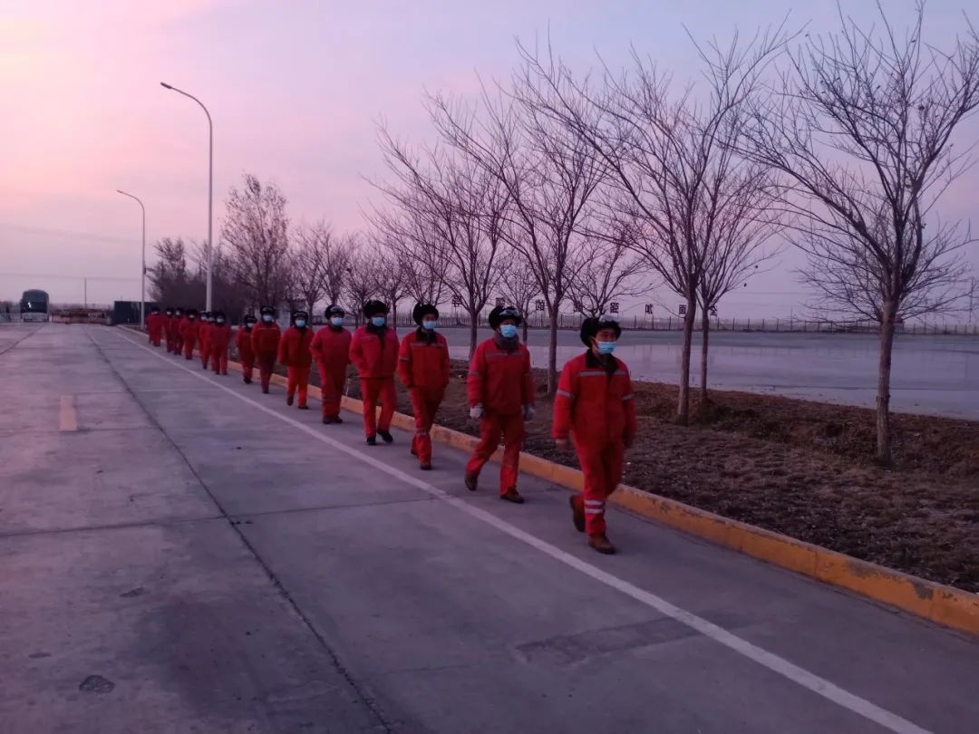 爭(zhēng)分奪秒 克難攻堅(jiān) 為楚星大修保駕護(hù)航(圖1) 圖片