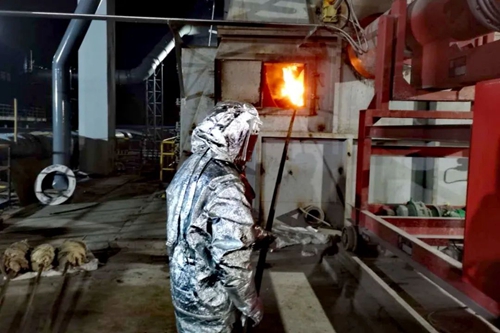 祝賀！青海宜化回轉(zhuǎn)窯一次性點火成功！