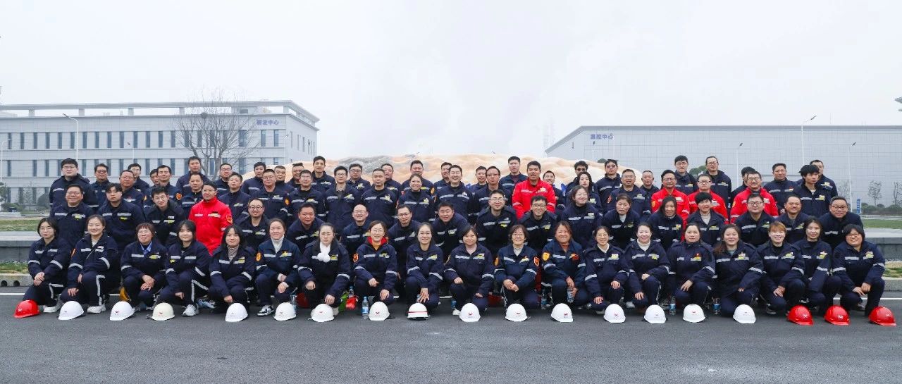 凝聚奮進(jìn)力量，股份公司干部職工參觀田家河新項(xiàng)目