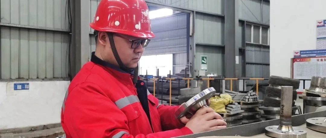 【管理標(biāo)兵】化機(jī)公司黃亞華：扎根一線勤鉆研，履職盡責(zé)勇?lián)?dāng)